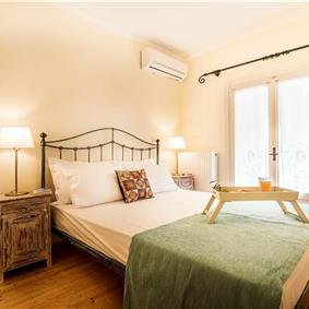 3 bedroom villa with pool & sea & mountain views, Episkepsi, sleeps 7